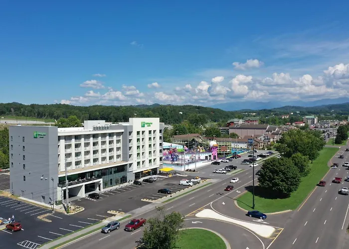 Holiday Inn & Suites Pigeon Forge Convention Center By Ihg